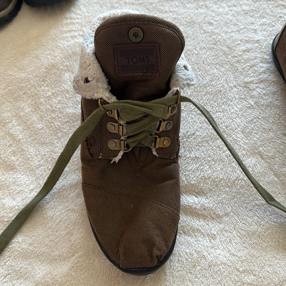 Toms booties